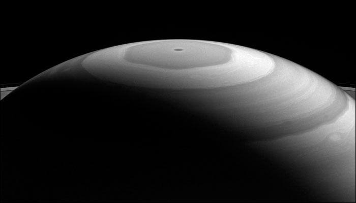 Saturn or a watercolour painting? NASA&#039;s Cassini beams back image of picturesque swirls on the planet&#039;s surface! - See pic