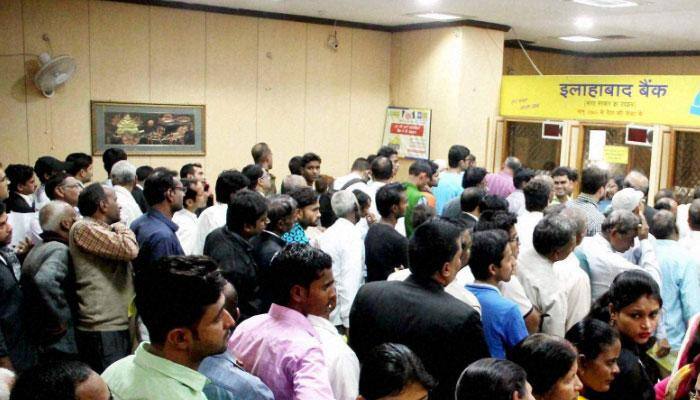 Govt to use indelible ink to crack down repeated exchanges at banks, not ATMs withdrawal