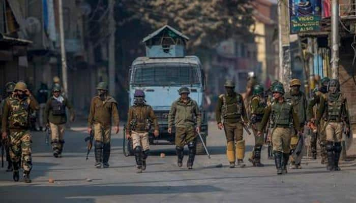 Policeman killed in gunfight in Jammu and Kashmir&#039;s Baramulla