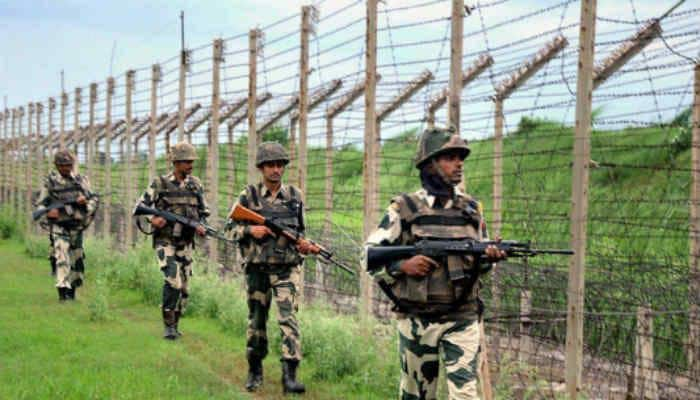 BSF jawan killed, 3 injured in firing by Pakistan troops in J&amp;K&#039;s Rajouri sector