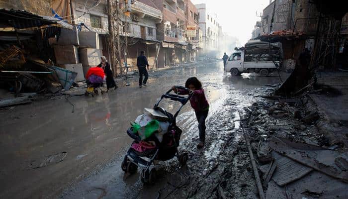 Syria army urges rebels to quit Aleppo, let civilians out
