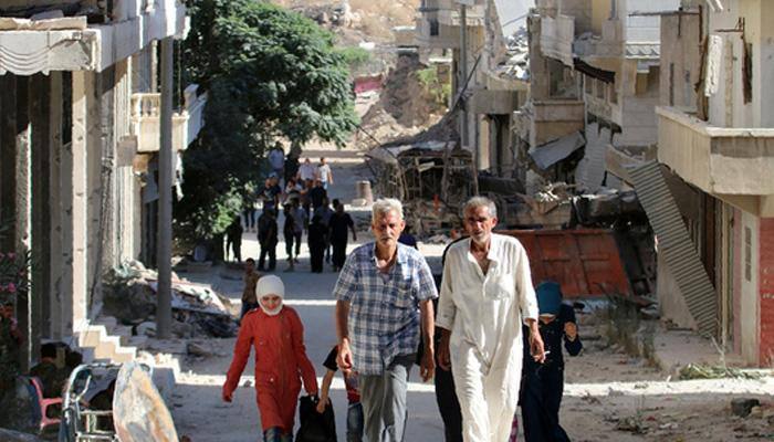 Civilians flee as Syrian govt forces advance in rebel Aleppo