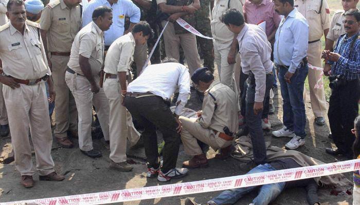 Suspected SIMI activists killed in Bhopal encounter hailed as 'martyrs'