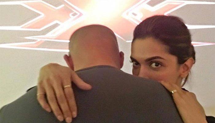 Deepika Padukone will have THIS Hollywood biggie as co-guest on 'Koffee With Karan'?