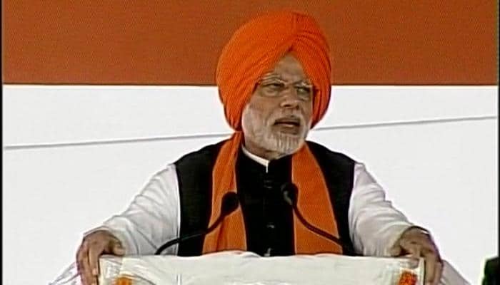 Youth should learn lesson of unity from Guru Gobind Singh: PM Modi
