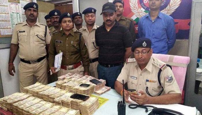 Rs 14 lakh in old and new denominations seized in Nashik