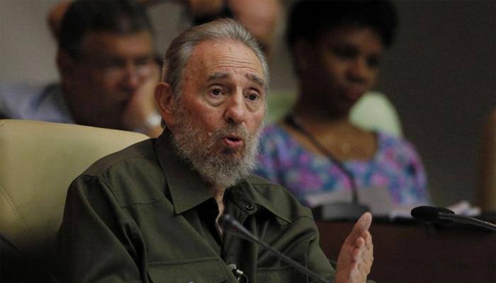 Red flag at half mast in Castro's honour in Bengal