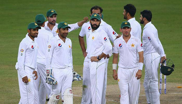 Pakistan resist change in squad for Australia
