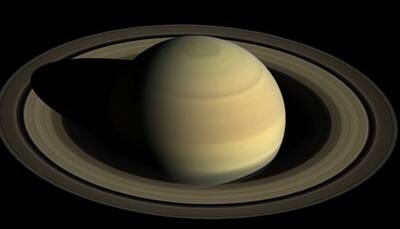 NASA's Cassini spacecraft set to explore Saturn's rings