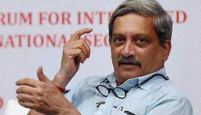 Manohar Parrikar arrives in Dhaka, first ever Indian Defence Minsiter to visit Bangladesh