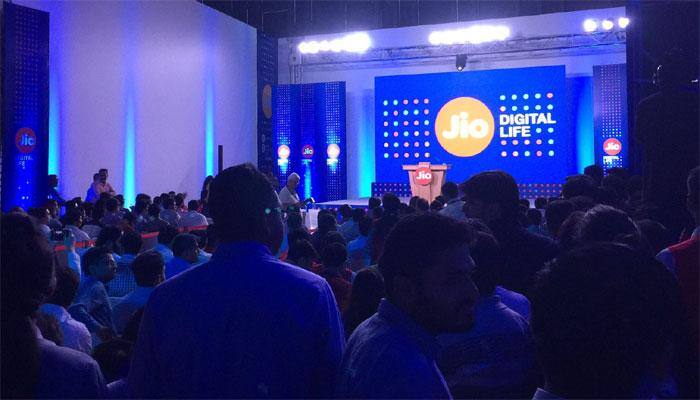 Reliance Jio's free usage Happy New Year offer: All you should know