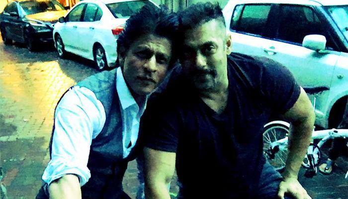 Shah Rukh Khan, Salman Khan to recreate &#039;Karan Arjun&#039; magic? Check out what the duo said