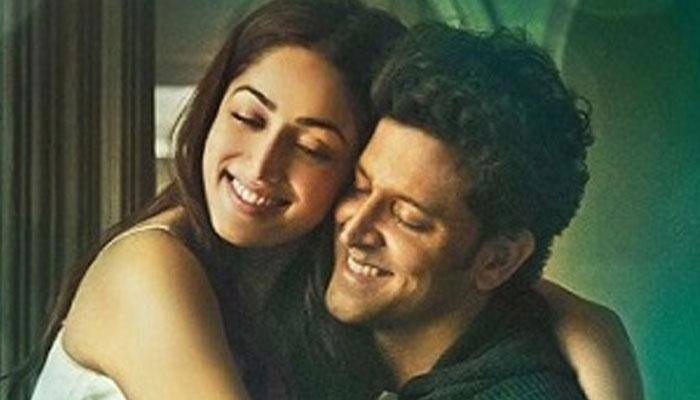 Hrithik Roshan&#039;s intense &#039;Kaabil&#039; POSTER will leave you intrigued!