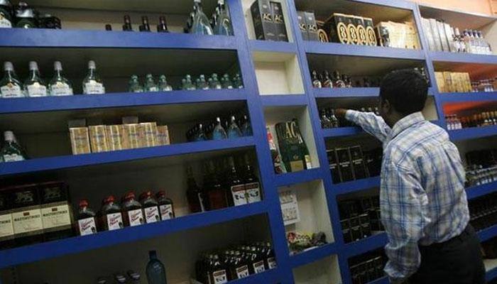 Jayalalithaa's death: Tamil Nadu-run liqour outlets to remain shut for three days