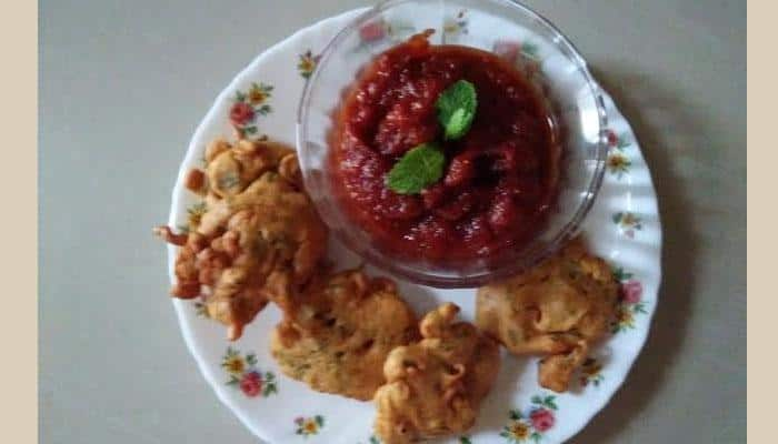 Easy to make tangy tamarind-tomato chutney recipe