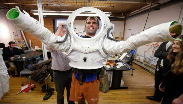 Rhode Island School of Design joins NASA to work on special spacesuits for Mars!