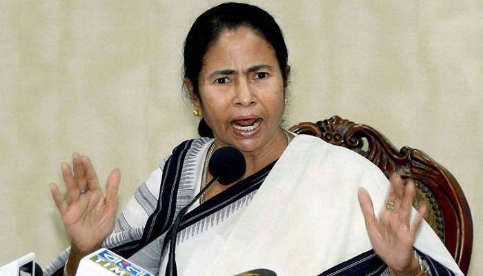 Mamata not happy with Parrikar&#039;s letter on troop deployment, says issue was on govt policy not army