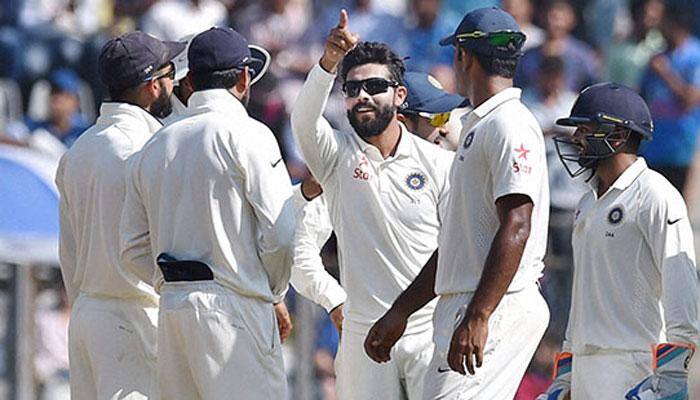 India vs England, 4th Test, Day 2: After spinners&#039; show, Murali Vijay and Cheteshwar Pujara drop anchor in Mumbai