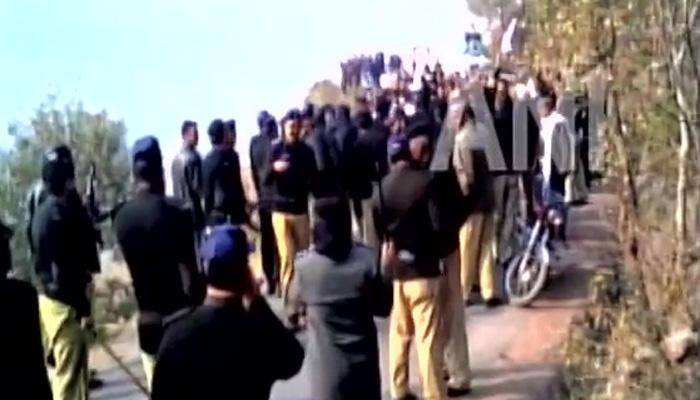 PoK erupts with 'azadi' slogans; Pakistan Army brutally thrashes protesters