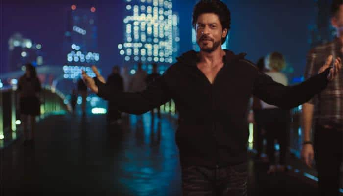 Shah Rukh Khan goes gaga over Dubai, invites fans to be his guest