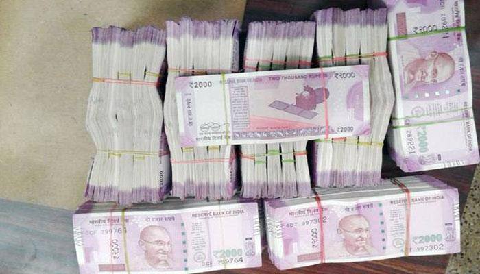 Govt conducts sting operation in 500 bank branches, collects clinching proof against corrupt officials in 400 CDs