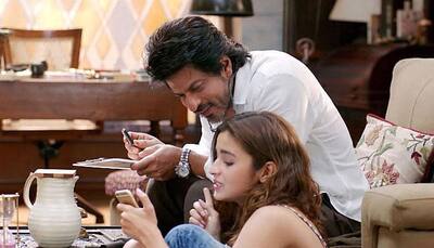 Shah Rukh Khan-Alia Bhatt starrer 'Dear Zindagi' borrows from real life: Gauri Shinde