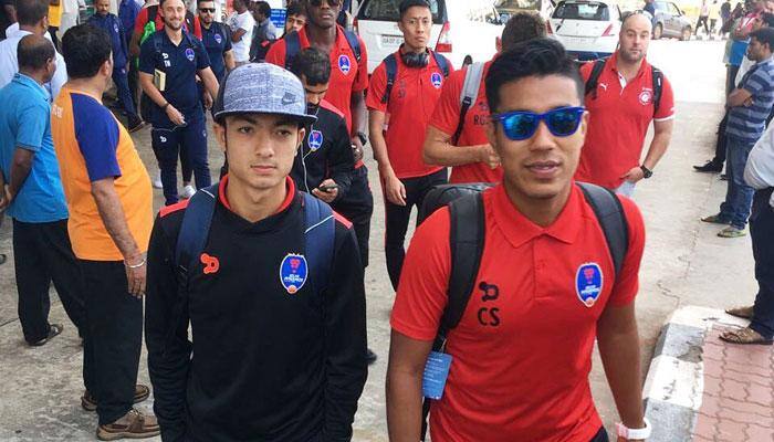 ISL 2016: Attacking Delhi Dynamos to take on counter-attacking Kerala Blasters in second leg semi-final 