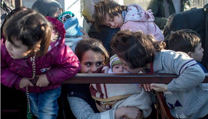 Deal to evacuate civilians reached, Syrian rebels to leave east Aleppo
