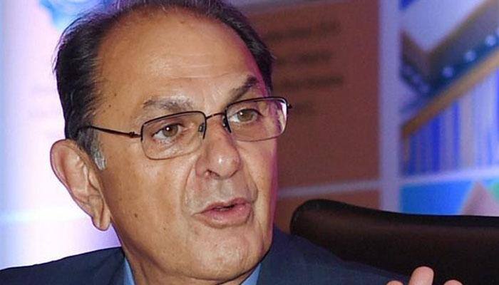 Nano &#039;serious drain on financial resources of Tata&#039;: Nusli Wadia