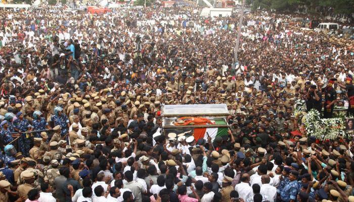 Jayalalithaa's relatives perform her last rites again, as per Hindu rituals