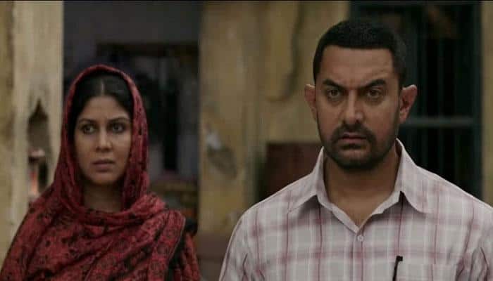 Aamir Khan wants to know about things from scratch: Sakshi Tanwar