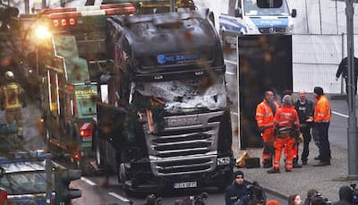 Berlin police detained ‘wrong man', truck attacker still at large; Pakistani suspect had no involvement ?
