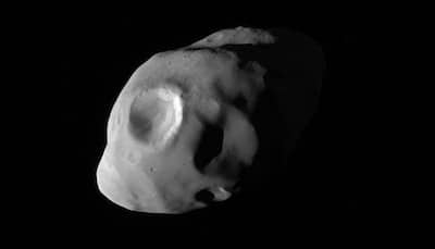 NASA's Cassini captures close-up image of Saturn's moon 'Pandora'