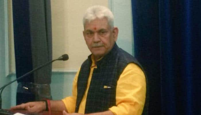 Union Minister Manoj Sinha injured in road accident near Gorakhpur in UP