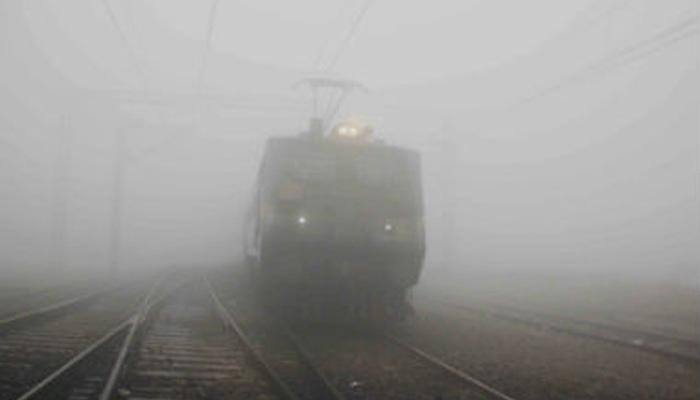 Fog disrupts rail, air traffic in Delhi; 37 trains, 11 flights delayed 