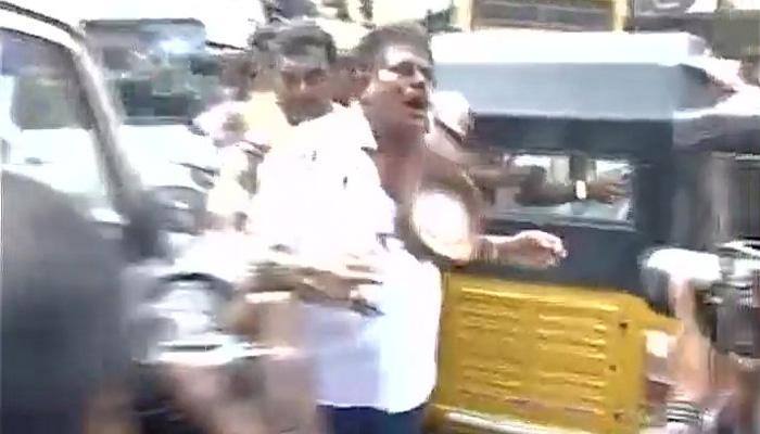 Sasikala Pushpa&#039;s husband, lawyers assaulted outside AIADMK office by party cadres