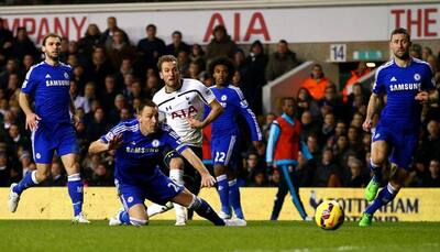 Premier League: Dele Alli hits double as Tottenham sink 10-man Southampton 4-1