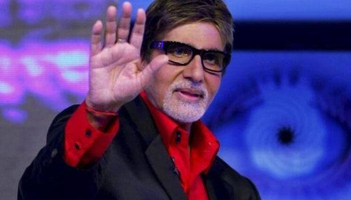 Amitabh Bachchan fans throng in large numbers to see their favourite star