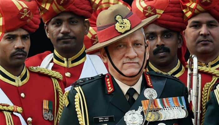 Army chief visits J&amp;K, reviews security situation