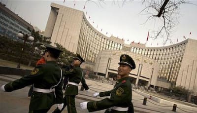 China forex reserves fall by $320 billion in 2016
