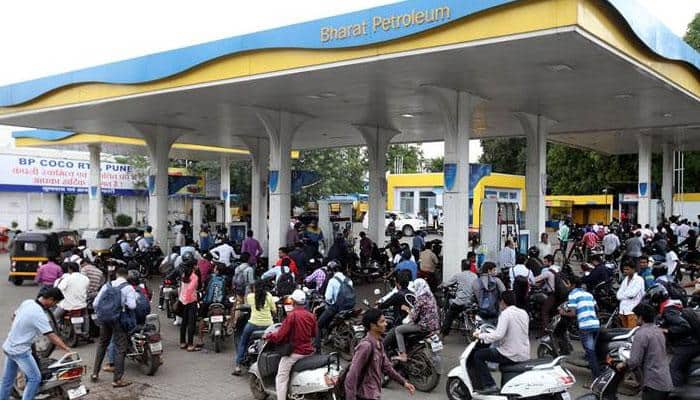 Petrol pumps defer decision to not accept card payments till January 13