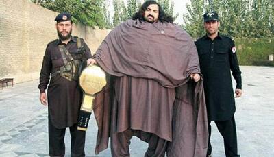 Pakistani Hulk, Arbab Khizer Hayat, intends to become a WWE wrestler just like The Great Khali - VIDEO