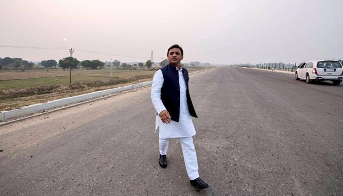 Akhilesh Yadav allotted `cycle` symbol by EC; UP CM seeks father Mulayam&#039;s blessings