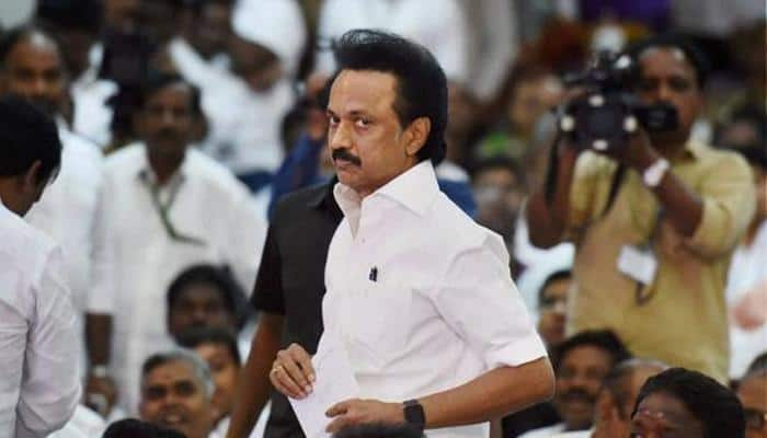 Embarrassment for MK Stalin, Alanganallu residents say don&#039;t politicise Jalllikattu 