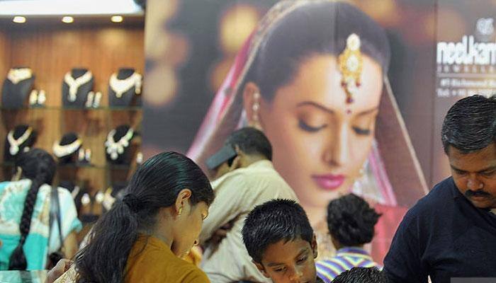 Demonetisation to benefit jewellery sector in long run: Industry
