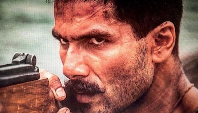 Shahid Kapoor shares new still from ‘Rangoon’ and it is incredibly intense!