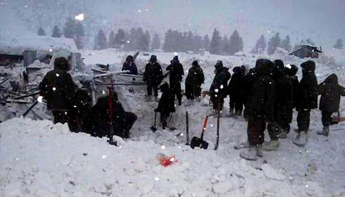 All five soldiers trapped under snow in J&amp;K&#039;s Machil sector rescued, undergoing treatment