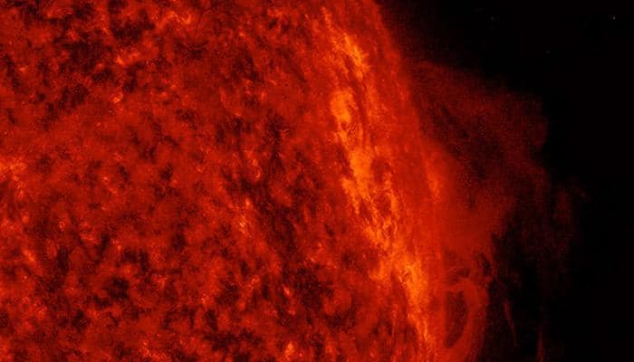 NASA&#039;s SDO spots churning solar prominence above Sun&#039;s surface - Watch