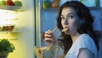 Nighttime snacking: Why you do it? Tips to burn more calories before bed