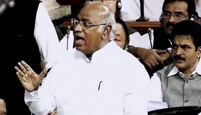 Mallikarjun Kharge attacks govt for proceeding with Budget 2017